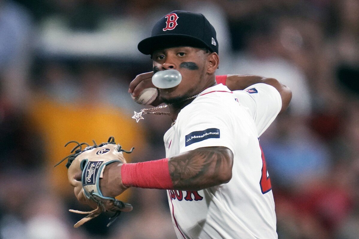 Rafael Devers scheidet aus dem All-Star Game aus und hilft dann den Red Sox, die A's mit 12-9 zu schlagen